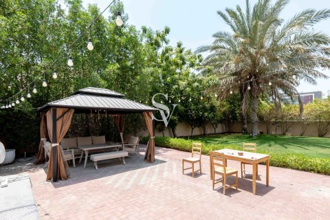 Jumeirah Village Triangle, Dubai, UAE의 임대용 빌라 침실 2개, 645제곱미터 번호 736832 - 사진 13