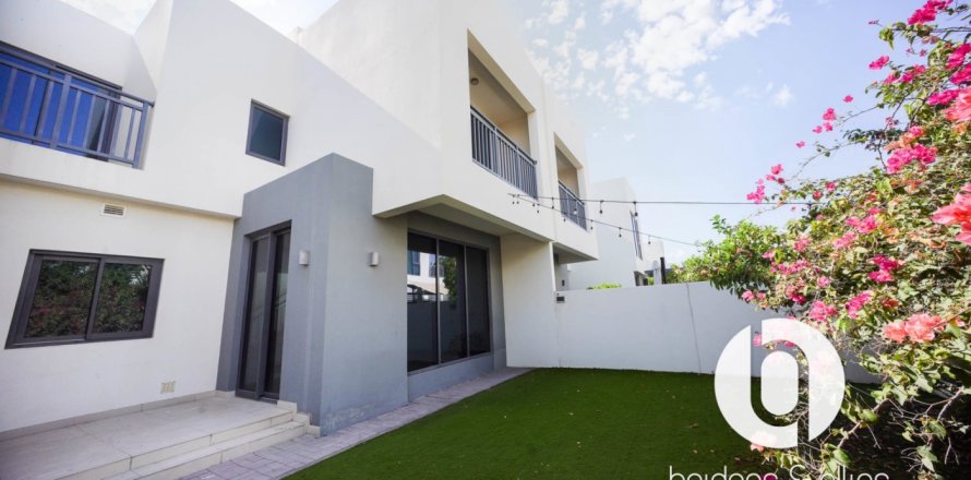Villa asukohaga Dubai Hills Estate, AÜE: 3 magamistoaga, 212 m² Nr 754885