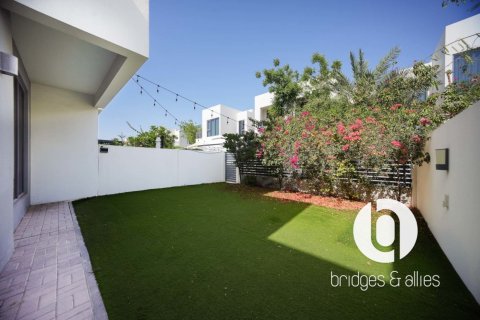 Üürile anda villa asukohaga Dubai Hills Estate, AÜE: 3 magamistoaga, 212 m² Nr 754885 - pilt 2