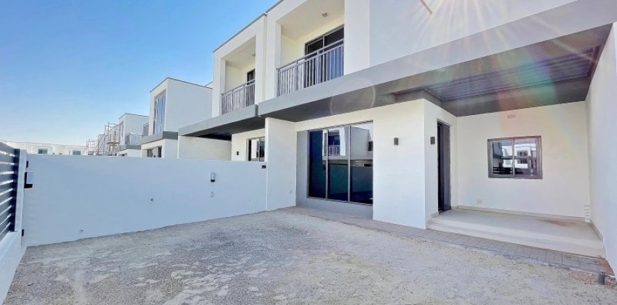 Villa a Dubai Hills Estate, Dubai, EAU 3 camere da letto, 212 mq. № 754885