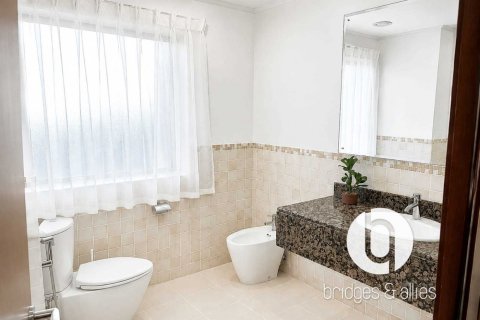 Apartment in Jumeirah Beach Residence, Dubai, UAE 2 bedrooms, 134 sq.m. № 754881 - photo 14