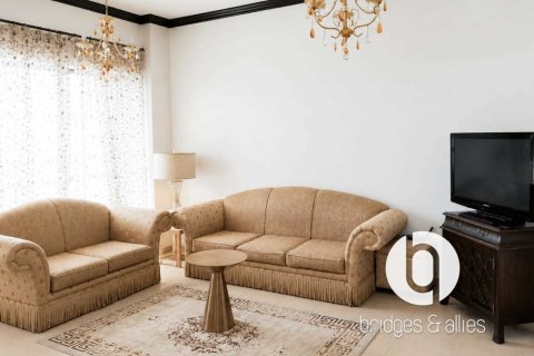 Apartment in Jumeirah Beach Residence, Dubai, UAE 2 bedrooms, 135 sq.m. № 754882 - photo 3