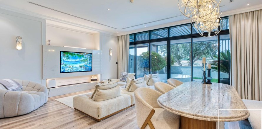 Vila u Jumeirah Golf Estates, Dubai, UAE 177.54 m2, 4 spavaćih soba Br. 747146