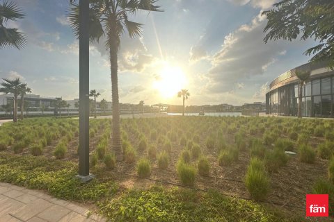 Vilë në Dubai, Emiratet e Bashkuara Arabe 4 dhoma gjumi, 392 m2. № 660515 - Foto 16