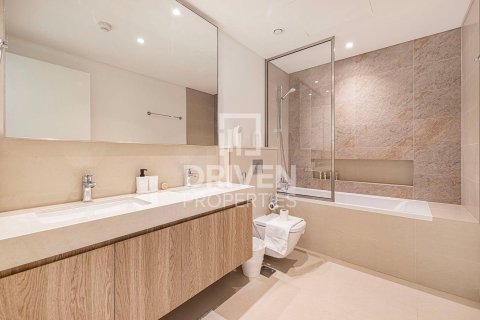 Apartmán v Zabeel, Dubai, SAE 3 spálne, 158.59 m2 č. 767810 - Fotografia 17