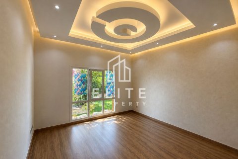 Vilë në Meadows, Dubai, Emiratet e Bashkuara Arabe 4 dhoma gjumi, 332 m2. № 736485 - Foto 14