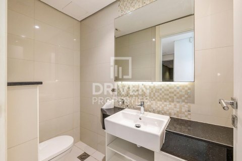 Apartamento en venta en Business Bay, Dubai, EAU 1 dormitorio, 85.01 m2 № 743086 - foto 10