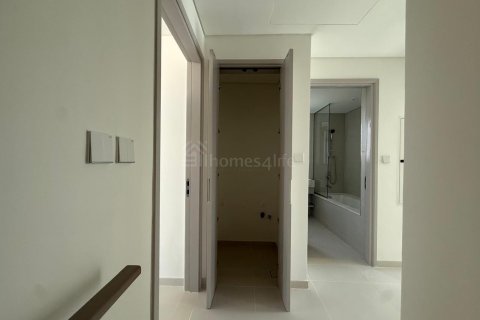 Városi lakóépület itt: Arabian Ranches 3, Dubai, EAE, 3 hálószoba, 135 m², azonosító: 719315 - fénykép 9