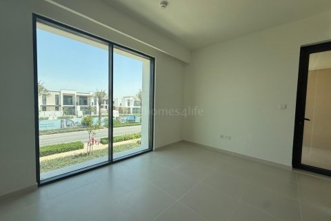 Városi lakóépület itt: Arabian Ranches 3, Dubai, EAE, 3 hálószoba, 135 m², azonosító: 719315 - fénykép 2