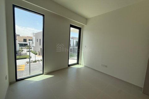 Városi lakóépület itt: Arabian Ranches 3, Dubai, EAE, 3 hálószoba, 135 m², azonosító: 719315 - fénykép 16