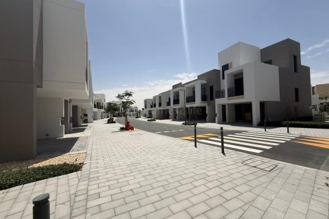 Városi lakóépület itt: Arabian Ranches 3, Dubai, EAE, 3 hálószoba, 135 m², azonosító: 719315 - fénykép 24