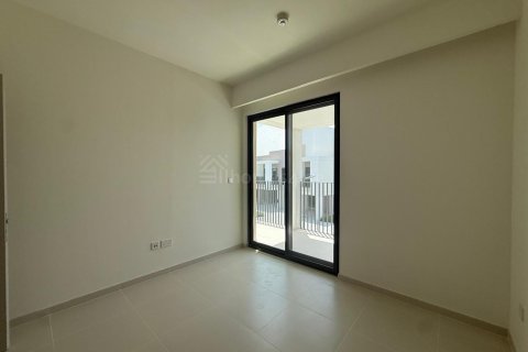 Városi lakóépület itt: Arabian Ranches 3, Dubai, EAE, 3 hálószoba, 135 m², azonosító: 719315 - fénykép 18