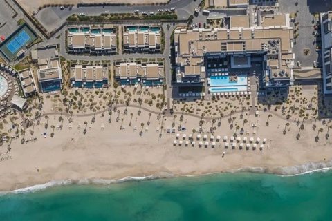 Pozemok v Dubai, SAE 1070 m2 č. 687389 - Fotografia 3