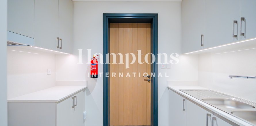 Kaupunkipientalo Arabian Ranches 3, Dubai, Arabiemiraatit 4 makuuhuonetta, 389.914 m2 № 660817