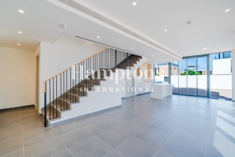 Kaupunkipientalo Arabian Ranches 3, Dubai, Arabiemiraatit 4 makuuhuonetta, 389.91389100 m2 № 660817 - kuva 2