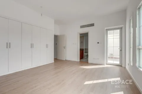 Vila u The Springs, Dubai, UAE 3 spavaćih soba, 228 m2 Br. 738329 - fotografija 9