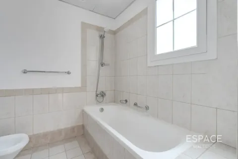 Vila u The Springs, Dubai, UAE 3 spavaćih soba, 228 m2 Br. 738329 - fotografija 11