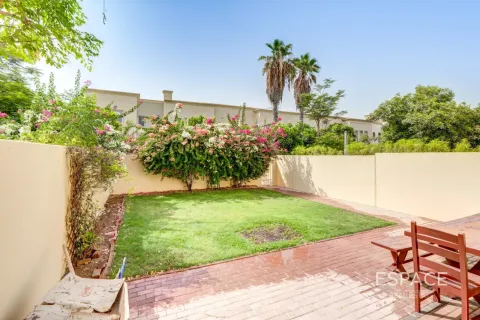Vila u The Springs, Dubai, UAE 3 spavaćih soba, 228 m2 Br. 738329 - fotografija 18