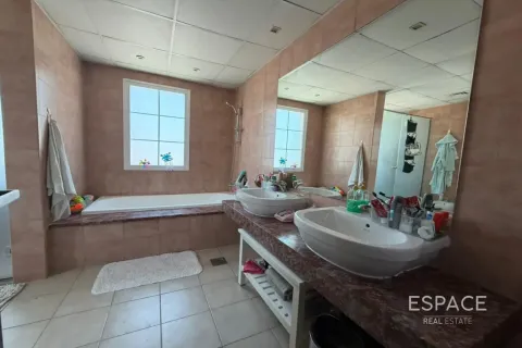 Vila v Jumeirah Village Triangle, Dubai, SAE 2 ložnice, 278 m² Č.: 738327 - fotografie 10