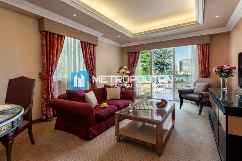 Vila v Al Raha Beach, Abu Dhabi, SAE 4 spálne, 715 m2 č. 679678 - Fotografia 2