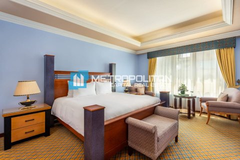 Vila v Al Raha Beach, Abu Dhabi, SAE 4 spálne, 715 m2 č. 679678 - Fotografia 7