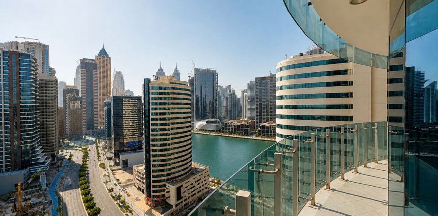 Huoneisto Business Bay, Dubai, Arabiemiraatit 3 makuuhuonetta, 192.8 m2 № 708127