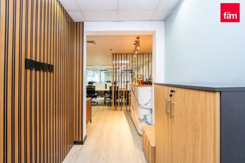 Iroda itt: Dubai, EAE, 98.5 m², azonosító: 708128 - fénykép 7