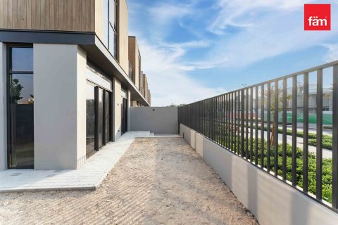 Dubai、UAE にあるタウンハウスの賃貸物件 4ベッドルーム、277.4 m2、No668707 - 写真 3