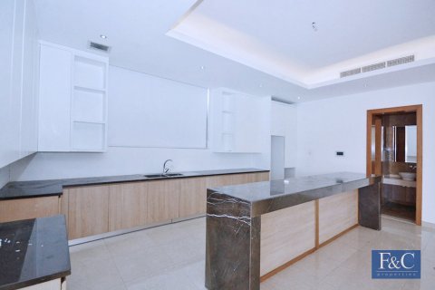 Vila v Al Warqa'a, Dubai, SAE 7 spální, 1087 m2 č. 704723 - Fotografia 9