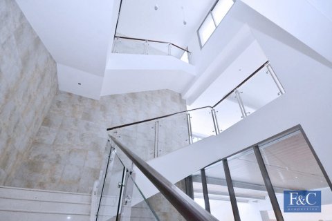 Vila v Al Warqa'a, Dubai, SAE 7 spální, 1087 m2 č. 704723 - Fotografia 10