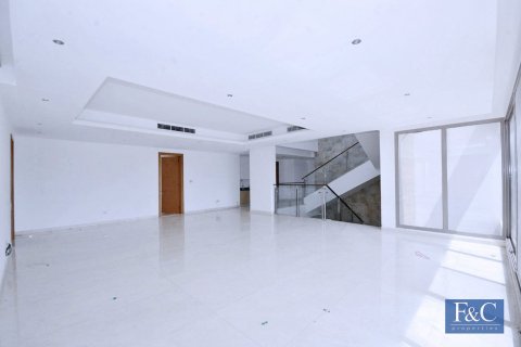 Vila v Al Warqa'a, Dubai, SAE 7 spální, 1087 m2 č. 704723 - Fotografia 12