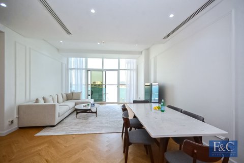 Lakás itt: Palm Jumeirah, Dubai, EAE, 2 hálószoba, 122 m², azonosító: 704722 - fénykép 2