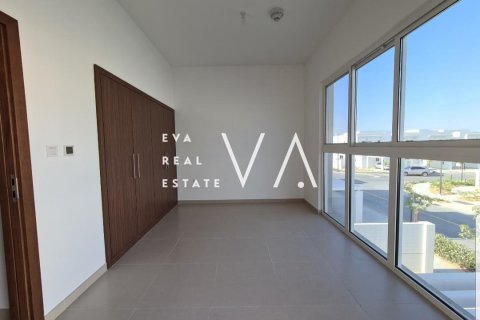 Townhouse in Dubai, UAE 4 bedrooms, 258.73 sq.m. № 637834 - photo 1