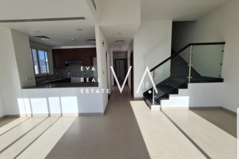 Townhouse in Dubai, UAE 4 bedrooms, 258.73 sq.m. № 637834 - photo 10