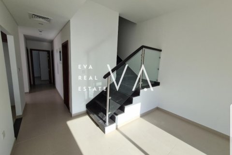 Townhouse in Dubai, UAE 4 bedrooms, 258.73 sq.m. № 637834 - photo 3