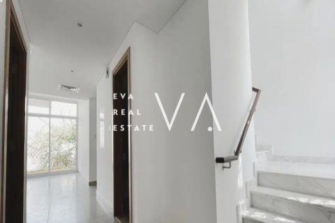 Řadový dům v Dubai, SAE 3 ložnice, 187.38 m² Č.: 637835 - fotografie 15