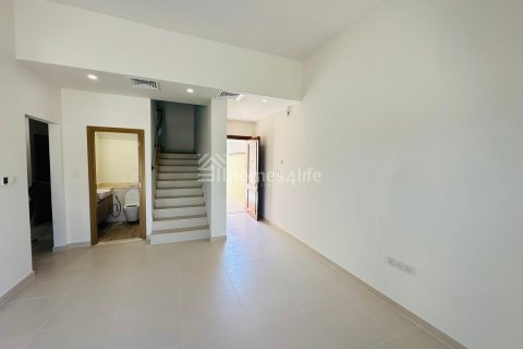 Kuća u nizu u gradu Dubai Land, Dubai, UAE 2 spavaće sobe, 162 m2 Br. 703076 - Slika 5