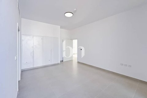 Villa para venda em Tilal City, Sharjah, EAU 5 quartos, 564 m2 № 642848 - foto 3
