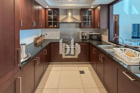 דירה להשכרה ב Downtown Dubai (Downtown Burj Dubai), Dubai, איחוד האמירויות  1 חדר שינה, 74 מ"ר, מספר 642847 - תמונה 6
