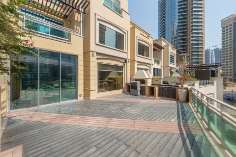 Vila u gradu Dubai Marina, UAE 5 spavaće sobe, 460.89 m2 Br. 749541 - Slika 29