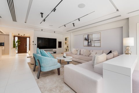 Vila u gradu Dubai Marina, UAE 5 spavaće sobe, 460.89 m2 Br. 749541 - Slika 3