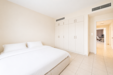 Vila di Meadows, Dubai, UAE 5 bilik tidur, 354.91 meter persegi № 749537 - foto 9