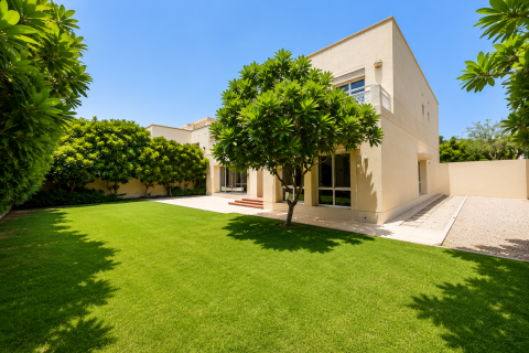 Vila di Meadows, Dubai, UAE 5 bilik tidur, 354.91 meter persegi № 749537 - foto 1