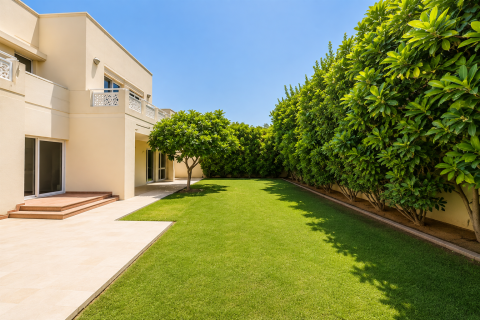 Vila di Meadows, Dubai, UAE 5 bilik tidur, 354.91 meter persegi № 749537 - foto 13