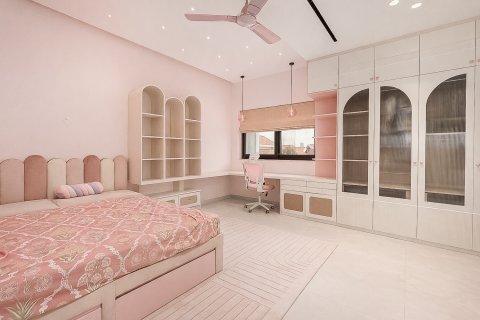 Vila v Jumeirah Islands, Dubai, SAE 5 spální, 1270.26 m2 č. 748845 - Fotografia 12