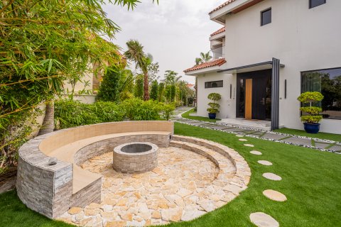 Vila v Jumeirah Islands, Dubai, SAE 5 spální, 1270.26 m2 č. 748845 - Fotografia 30