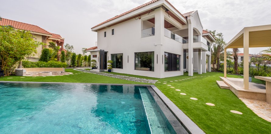 Vila v Jumeirah Islands, Dubai, SAE 5 spální, 1270.26 m2 č. 748845