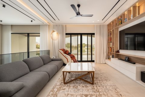 Vila v Jumeirah Islands, Dubai, SAE 5 spální, 1270.26 m2 č. 748845 - Fotografia 11