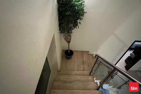 Vila u gradu Dubai, UAE 5 spavaće sobe, 354.9 m2 Br. 709865 - Slika 4