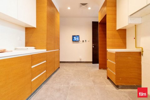 Villa te huur in Jebel Ali, Dubai, VAE 5 slaapkamers, 958.9 vr.m., nr 705913 - foto 2
